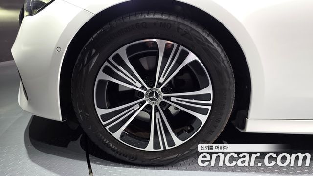 Mercedes-Benz E-Class (W214) E200 Avantgarde 2025 — фото 5