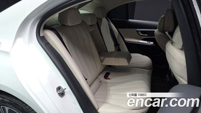 Mercedes-Benz E-Class (W214) E200 Avantgarde 2025 — фото 11