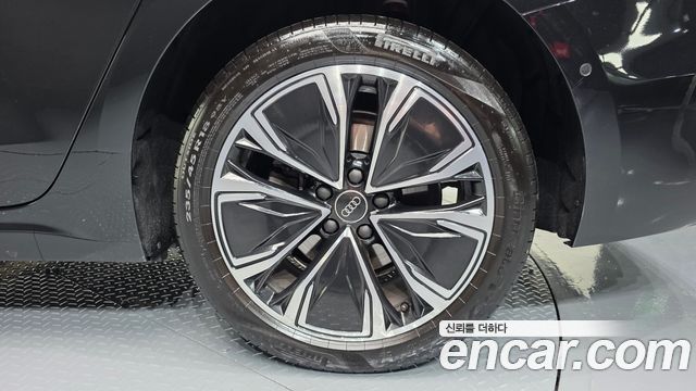 Audi A5 (B10) 40 TFSI Quattro Advanced 2025 — фото 27