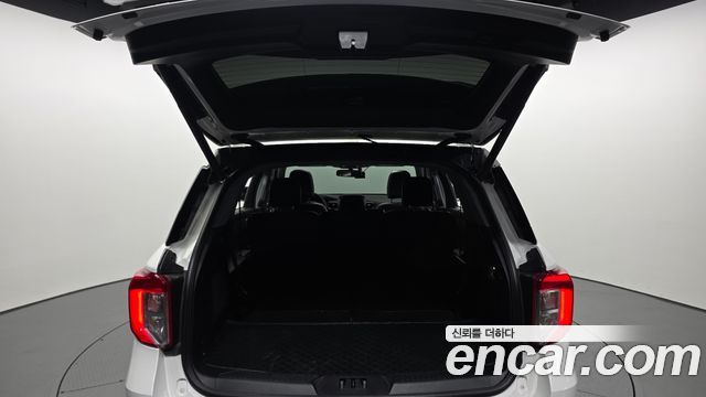 Ford Explorer (VI) 3.0 PHEV 2021 — фото 20