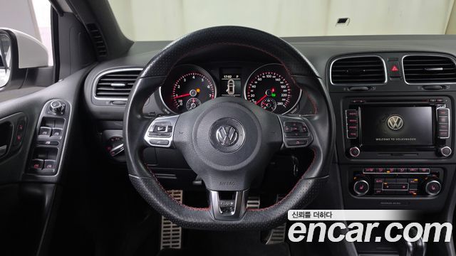 Volkswagen Golf (VI) 2.0 GTI 5Door 2013 — фото 13