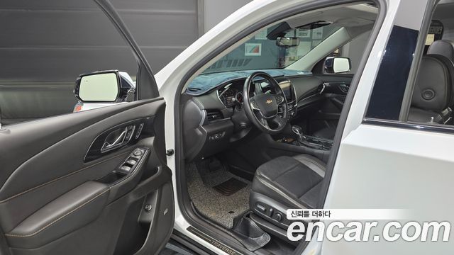 Chevrolet Traverse 3.6 AWD Redline 2021 — фото 10