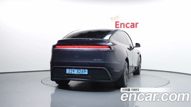 Tesla Model Y Long Range AWD 2025 — фото 4