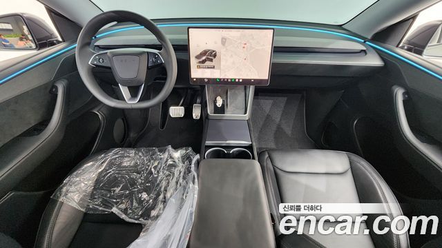 Tesla Model Y Long Range AWD 2025 — фото 7