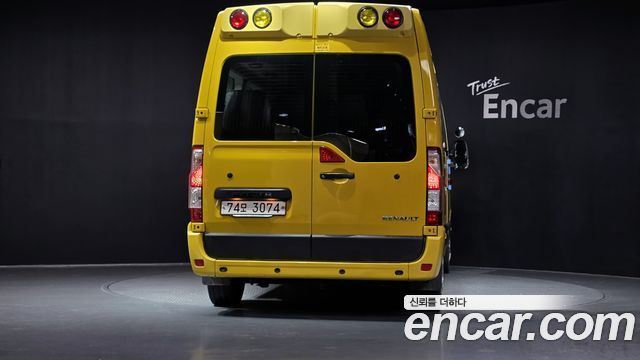 Renault Korea Master School Bus 15-Seater 2020 — фото 4