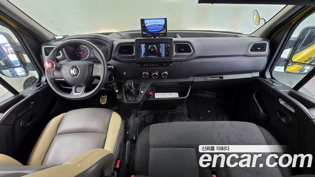Renault Korea Master School Bus 15-Seater 2020 — фото 7