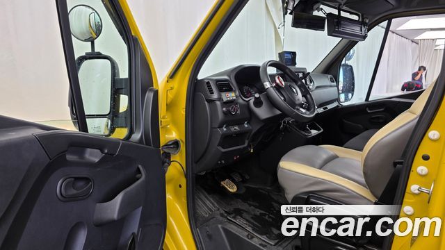 Renault Korea Master School Bus 15-Seater 2020 — фото 10