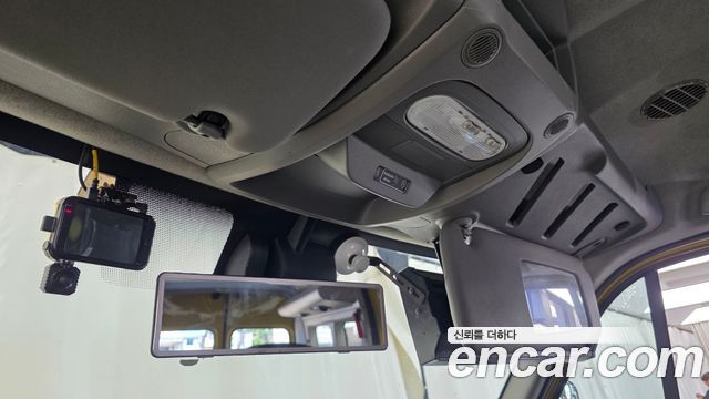Renault Korea Master School Bus 15-Seater 2020 — фото 21