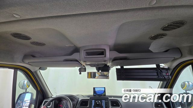 Renault Korea Master School Bus 15-Seater 2020 — фото 23