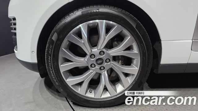 Land Rover Range Rover (IV) 4.4 SDV8 AB LWB DIESEL 2019 — фото 5