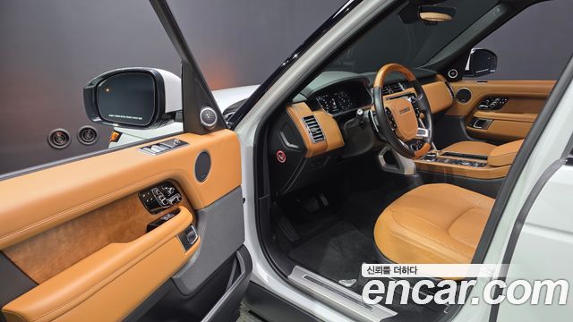 Land Rover Range Rover (IV) 4.4 SDV8 AB LWB DIESEL 2019 — фото 10