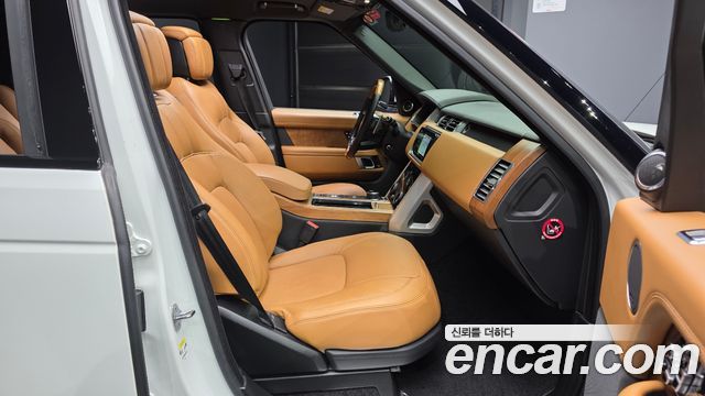 Land Rover Range Rover (IV) 4.4 SDV8 AB LWB DIESEL 2019 — фото 11