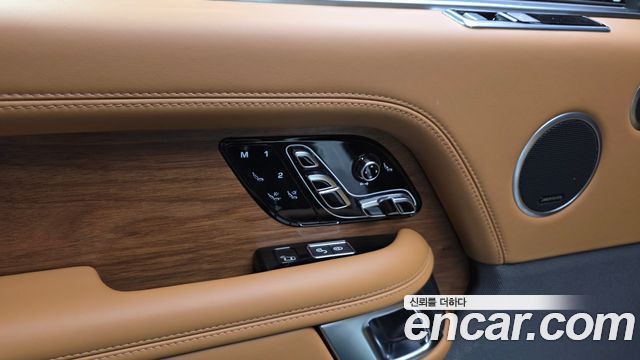 Land Rover Range Rover (IV) 4.4 SDV8 AB LWB DIESEL 2019 — фото 29
