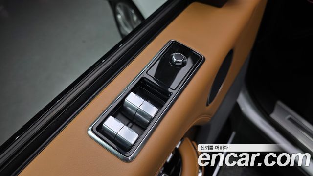 Land Rover Range Rover (IV) 4.4 SDV8 AB LWB DIESEL 2019 — фото 30