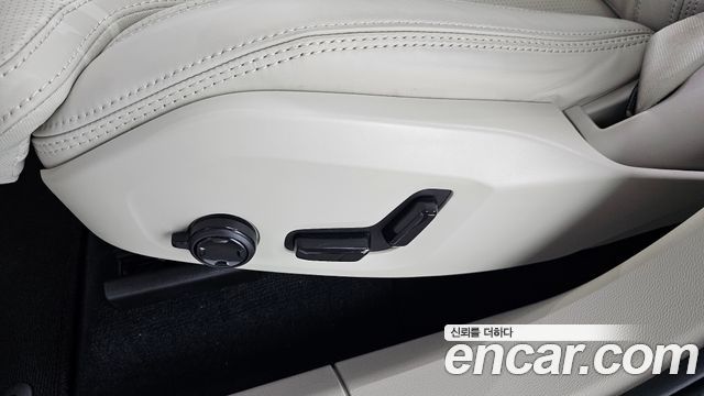 Volvo XC60 (II) B5 Ultra Bright Air Sus 2026 — фото 32