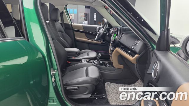 MINI Cooper Countryman Standard 2nd 2020 — фото 15