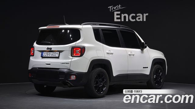 Jeep Renegade 2.4 Limited 2019 — фото 2