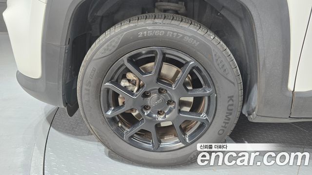 Jeep Renegade 2.4 Limited 2019 — фото 5