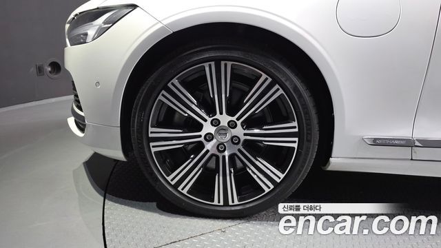 Volvo S90 T8 AWD Ultimate Bright 2023 — фото 5