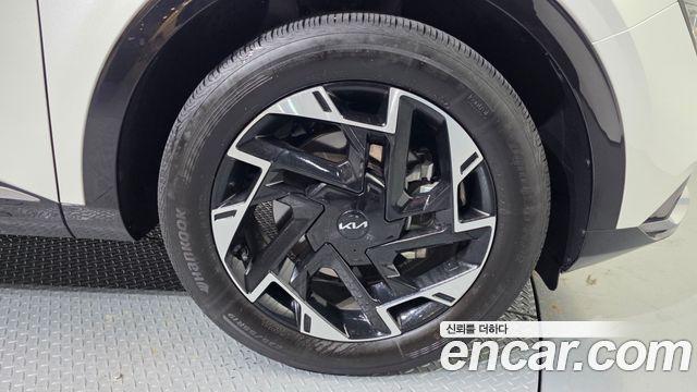 Kia Sportage (V) Gasoline 1.6 Turbo 2WD Signature 2024 — фото 5