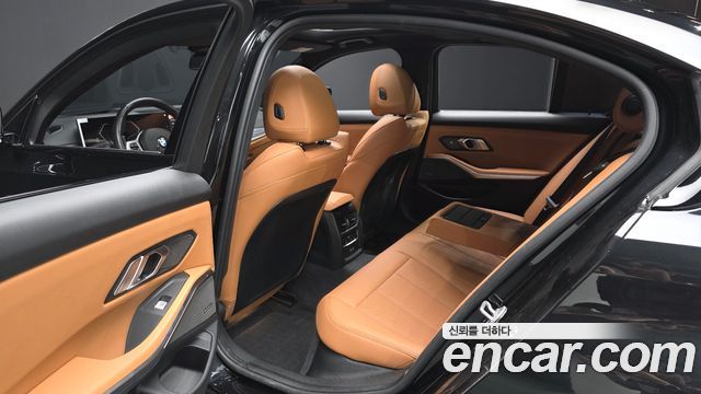 BMW 3 Series (G20) 320i M Sport 2024 — фото 15