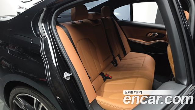 BMW 3 Series (G20) 320i M Sport 2024 — фото 16