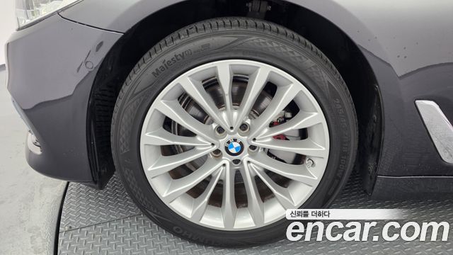 BMW 5 Series (G30) 520d Luxury Plus 2019 — фото 5