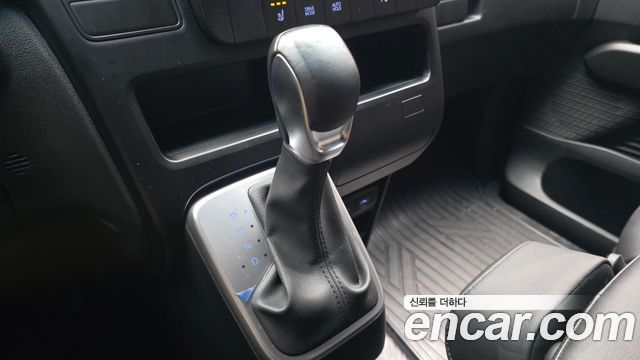 Hyundai Staria Cargo 3-Seater Modern 2025 — фото 9