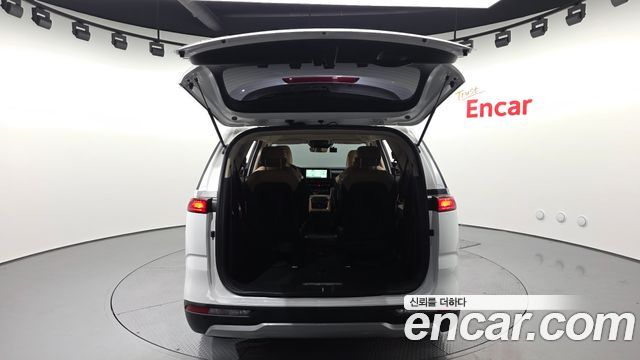 Kia Carnival (IV) Diesel 9-Seater Prestige 2023 — фото 20