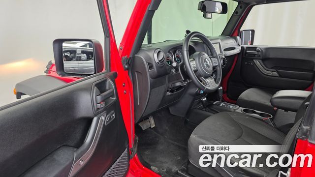 Jeep Wrangler (JK) 3.6 Sport 2Door 2017 — фото 10