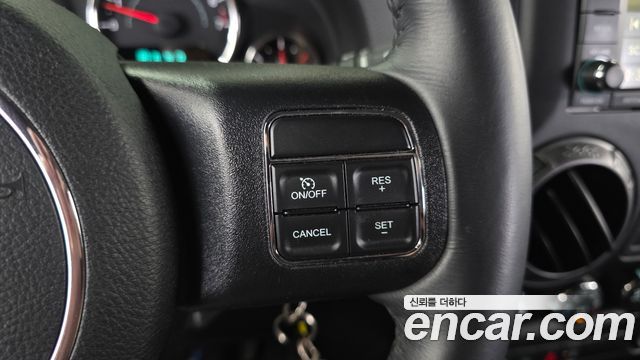 Jeep Wrangler (JK) 3.6 Sport 2Door 2017 — фото 16