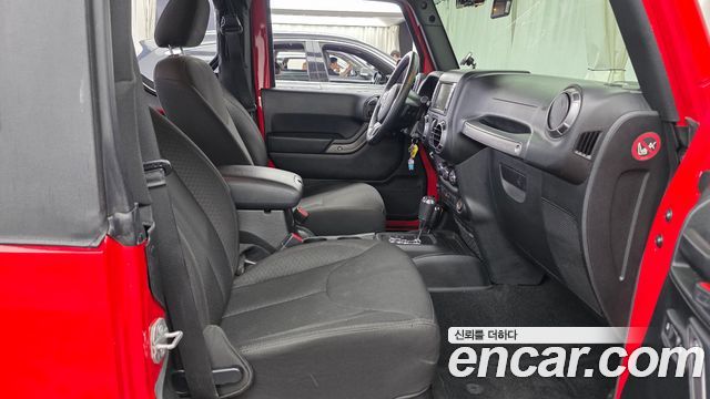 Jeep Wrangler (JK) 3.6 Sport 2Door 2017 — фото 26