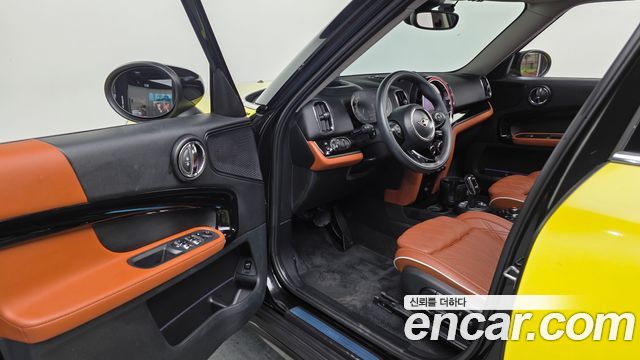 MINI Cooper Countryman Online Exclusive 2nd 2021 — фото 10