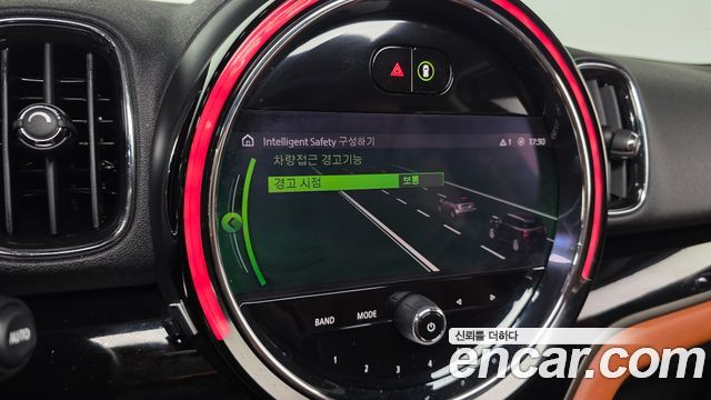 MINI Cooper Countryman Online Exclusive 2nd 2021 — фото 21