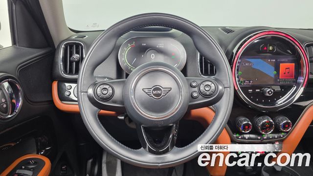 MINI Cooper Countryman Online Exclusive 2nd 2021 — фото 36