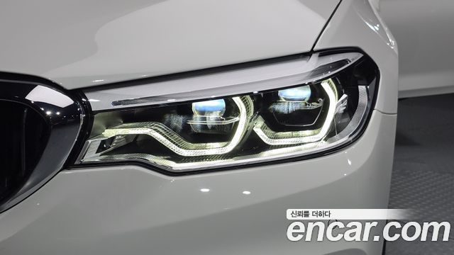 BMW 5 Series (G30) 520d xDrive Luxury Plus 2019 — фото 22