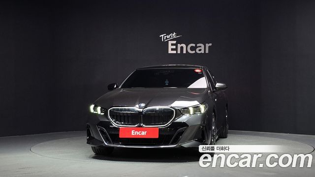 BMW 5 Series (G60) 530e xDrive M Sport Pro 2025 — фото 3
