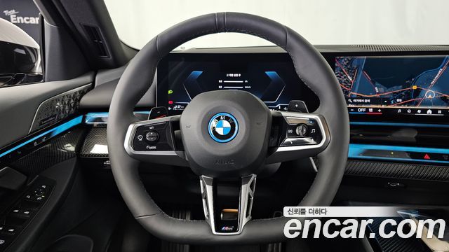 BMW 5 Series (G60) 530e xDrive M Sport Pro 2025 — фото 13