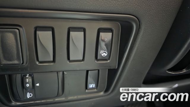 Renault Korea QM6 2.0 GDe PREMIERE 2WD 2021 — фото 35