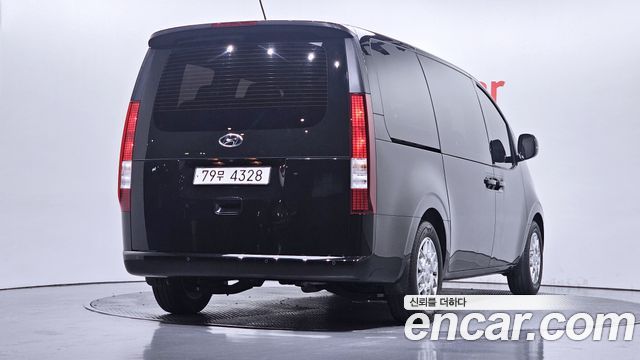 Hyundai Staria Tourer 11-Seater Modern 2022 — фото 2