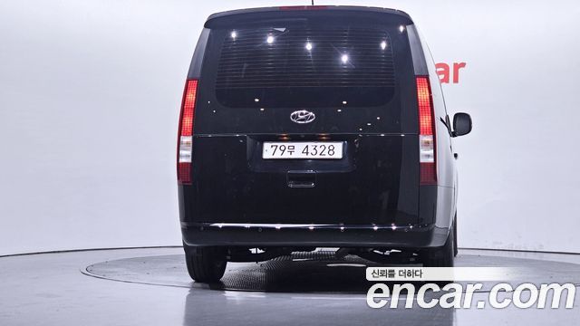Hyundai Staria Tourer 11-Seater Modern 2022 — фото 4