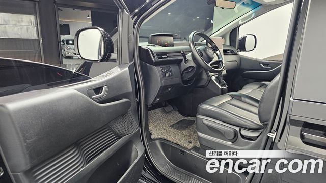 Hyundai Staria Tourer 11-Seater Modern 2022 — фото 10