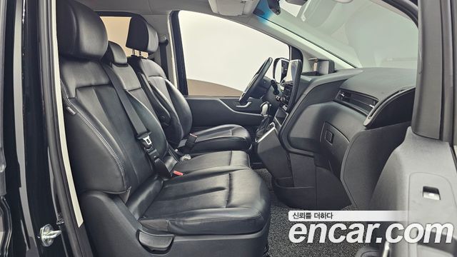 Hyundai Staria Tourer 11-Seater Modern 2022 — фото 11