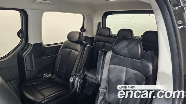 Hyundai Staria Tourer 11-Seater Modern 2022 — фото 13