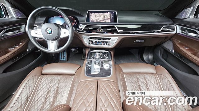 BMW 7 Series (G11) 740i M Sport 2020 — фото 7