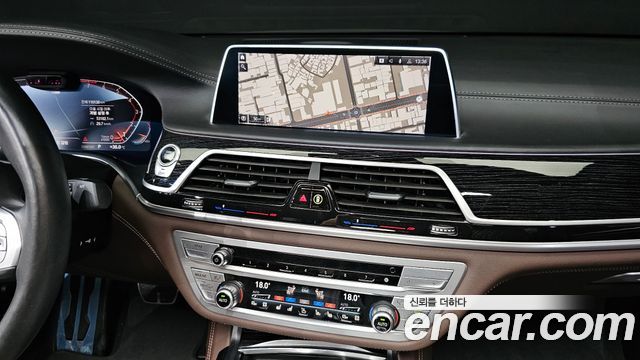 BMW 7 Series (G11) 740i M Sport 2020 — фото 13