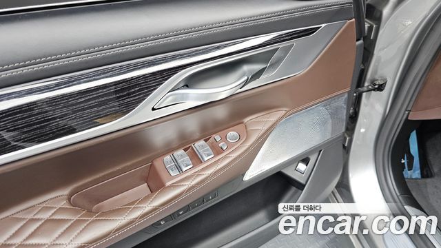 BMW 7 Series (G11) 740i M Sport 2020 — фото 20