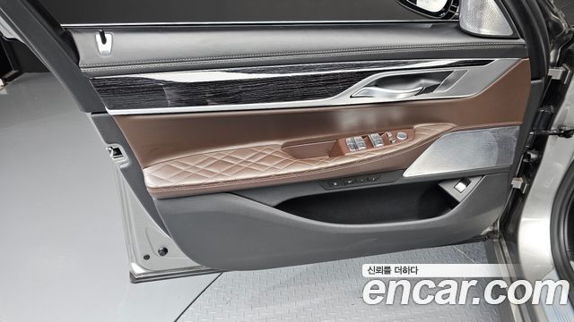 BMW 7 Series (G11) 740i M Sport 2020 — фото 24