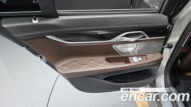 BMW 7 Series (G11) 740i M Sport 2020 — фото 25