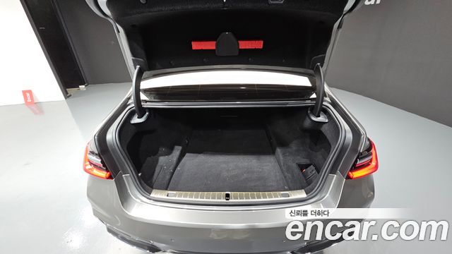 BMW 7 Series (G11) 740i M Sport 2020 — фото 32